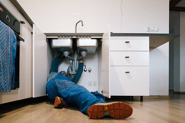 Professional Plumbing technician working in Eleanor, WV